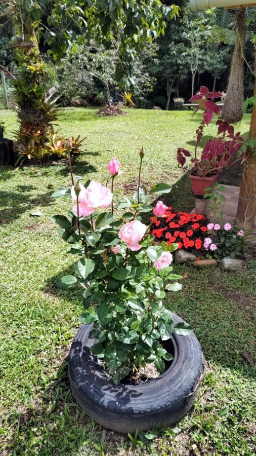 Chale Vale Das Flores - Visconde De Maua Rj Kültér fotó