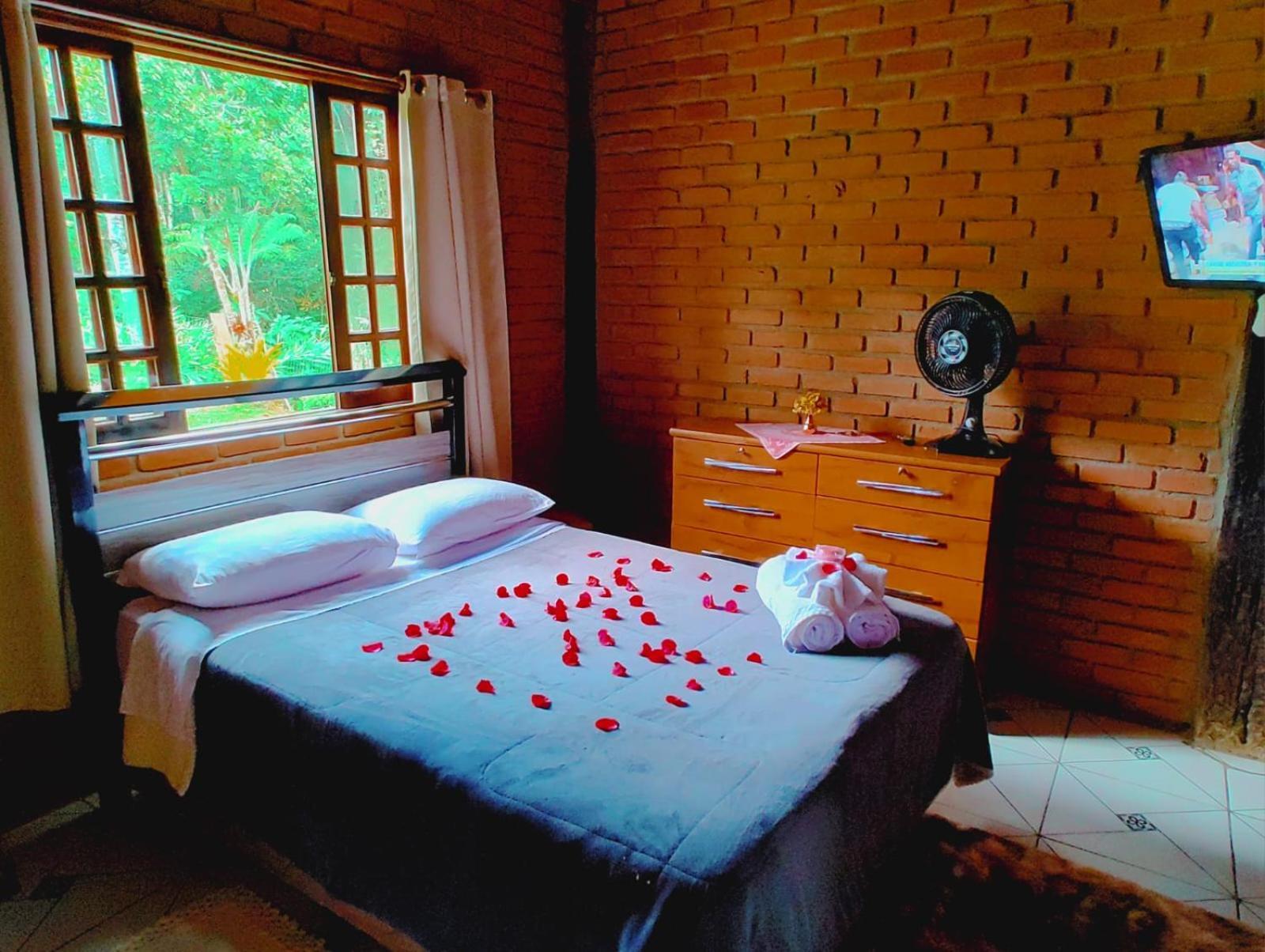 Chale Vale Das Flores - Visconde De Maua Rj Kültér fotó